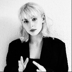 Fenne Lily