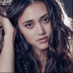 Dia Frampton