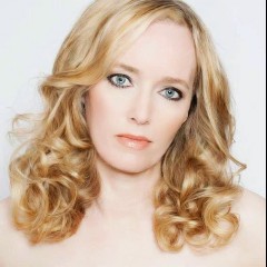 Sam Walkertone feat. Lyane Leigh & Kevin Kelly