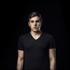 Nicky P.