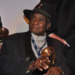 David “Honeyboy” Edwards