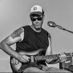 Ronan One Man band