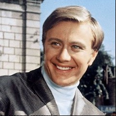 АНДРЕЙ МИРОНОВ