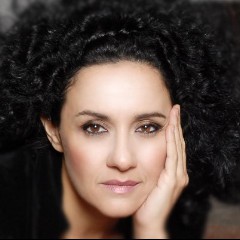 Roxana Amed