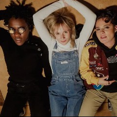 GIRLBAND!