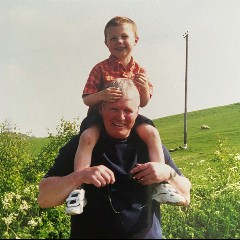 Cloonee feat. Robin S