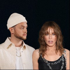 Kylie Minogue & YouNotUs