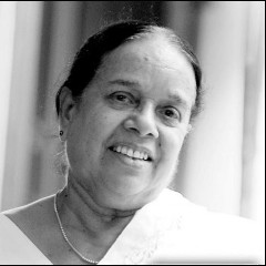 Nanda Malini