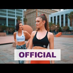 ALLE FARBEN UND UNDERDOG PROJECT