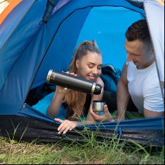 Van Nilson und Blue Tente