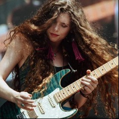 Hannah Wicklund & The Steppin Stones