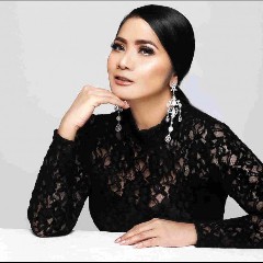 Vina Panduwinata