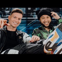 Joel Corry x Jax Jones feat. Charli XCX & Saweetie