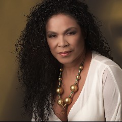 Eva Ayllón