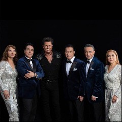 Los Ángeles Azules, Carlos Vives
