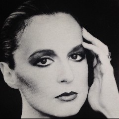 Loretta Goggi