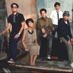Maliq & D'Essentials