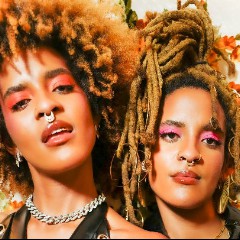 Coco & Breezy