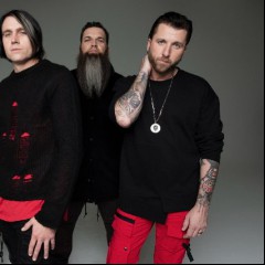 Three Days Grace feat. Lukas Rossi