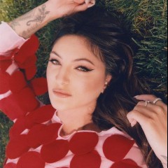 Julia Michaels