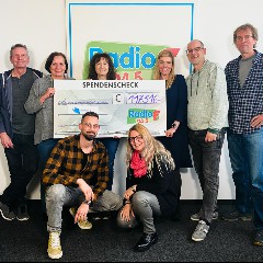 radio f