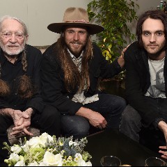 Willie Nelson & Lukas Nelson