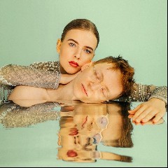 KRISTIN LASH & JAKOB GREY