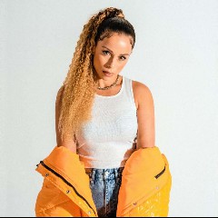 Blanca, Christine D'Clario