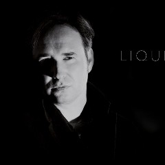 Liquid Newt & Frank M. Spinath