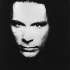 Bruce Dickinson