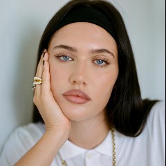 Sienna Spiro
