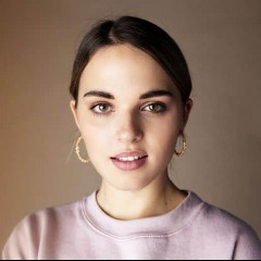 Tina Naderer