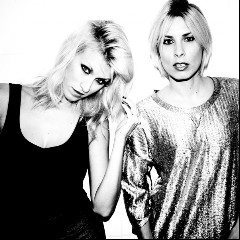 BLOND:ISH, Dakota & Paperwater