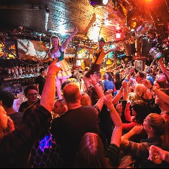 Apres Ski Hut