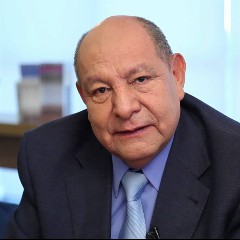 Pr. Alejandro Bullón