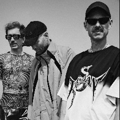 WhoMadeWho, Tripolism