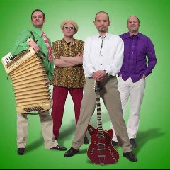 The Travelling Playmates