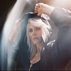 Faithless feat. Suli Breaks