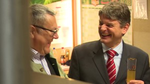 Helles Köpfchen - Die FAU bekommt ihr eigenes Bier Clip ID:8939