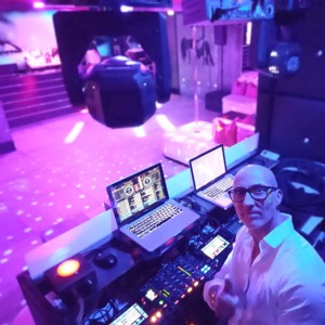 Dj Kriss Darry Podcast Deephouse , Club, Latino & Mashup